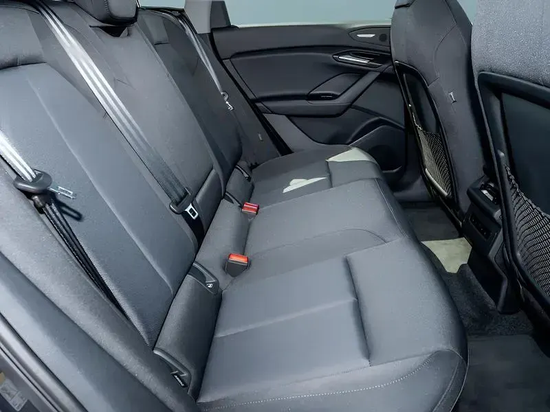 Gebraucht Audi Q6 e-tron 225 kW (306 PS) 2025 Grau SUV