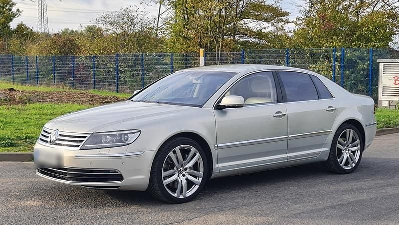 Gebraucht VW Phaeton 245 PS (180 kW) 2014 Grau Limousine