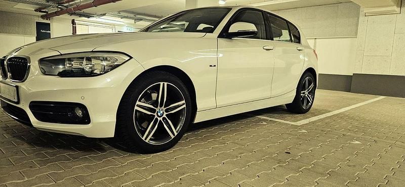 Gebraucht BMW 118 Sport Line 136 PS (100 kW) 2015 Weiß Kleinwagen