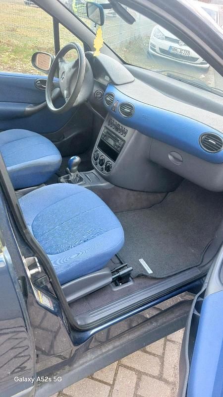 Gebraucht Mercedes A170 95 PS (69 kW) 2003 Blau Limousine