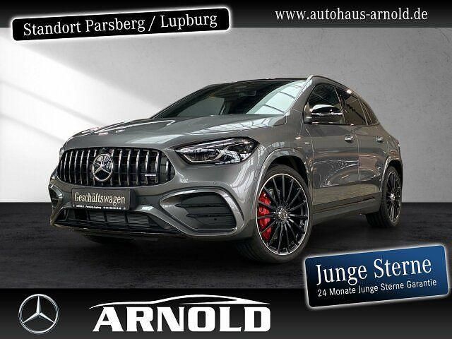 Grau (mountaingrau) Gebraucht 2025 Mercedes GLA45 AMG AMG SUV | 74.890 € - Bild 1/4
