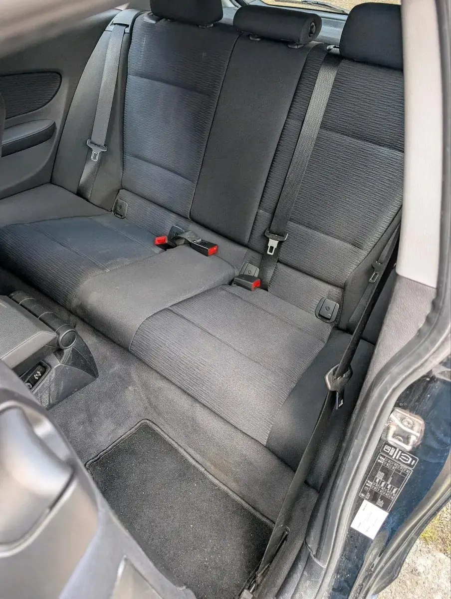 Gebraucht BMW 116 122 PS (89 kW) 2012 Schwarz Kleinwagen