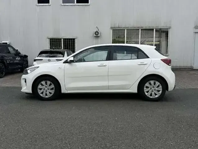 Gebraucht Kia Rio Edition 7 84 PS (61 kW) 2018 (ud) schneeweiss Kleinwagen