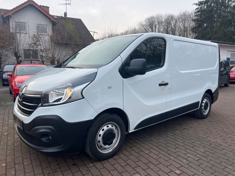 Gletscherweiss Gebraucht 2021 Renault Trafic Komfort Van | 11.990 € (Fairer Preis) - Bild 1/4