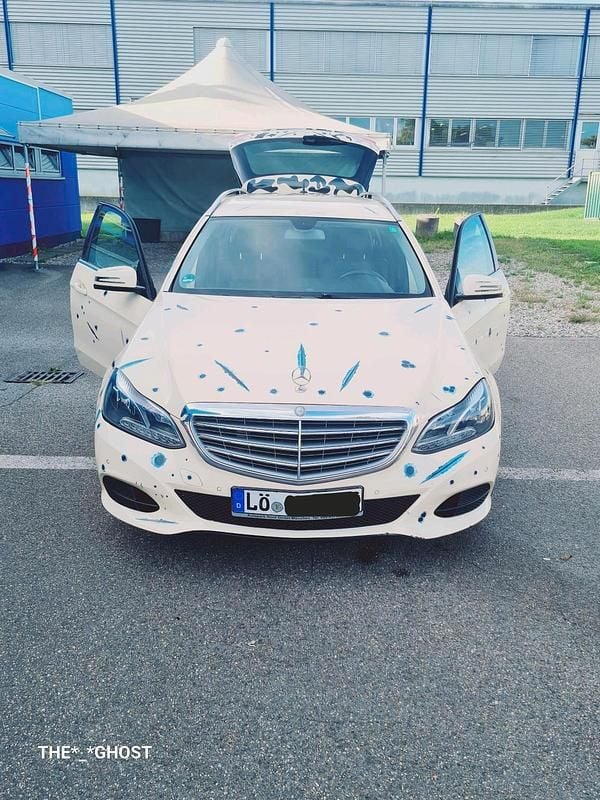 Gelb Gebraucht 2015 Mercedes E220 Kombi | 4.950 € - Bild 1/4