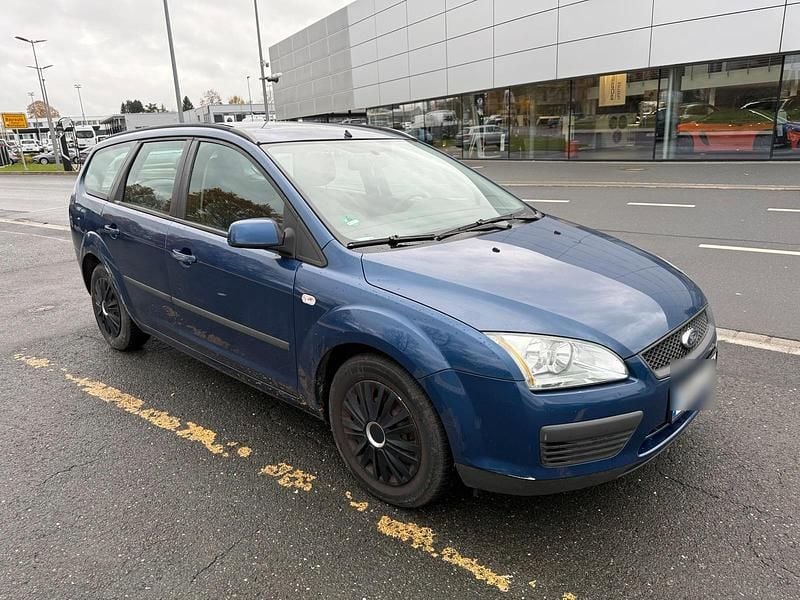 Blau Gebraucht 2007 Ford Focus Kombi | 1.800 € (Etwas zu teuer) - Bild 1/4