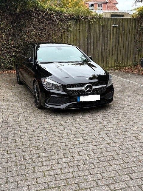 Schwarz Gebraucht 2016 Mercedes CLA200 AMG line Kombi | 18.000 € (Teuer) - Bild 1/4