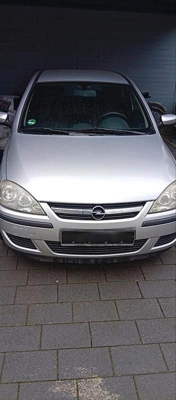 Gebraucht Opel Corsa 75 PS (55 kW) 2004 Silber Kleinwagen