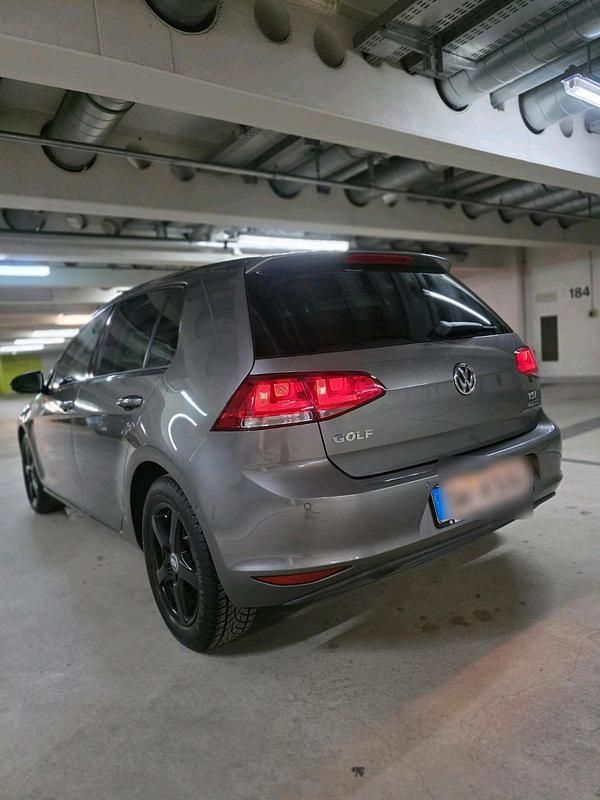 Gebraucht VW Golf VII 85 PS (62 kW) 2014 Grau Limousine