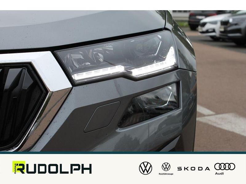 Gebraucht Skoda Karoq Tour 150 PS (110 kW) 2025 Graphitegrau metallic SUV