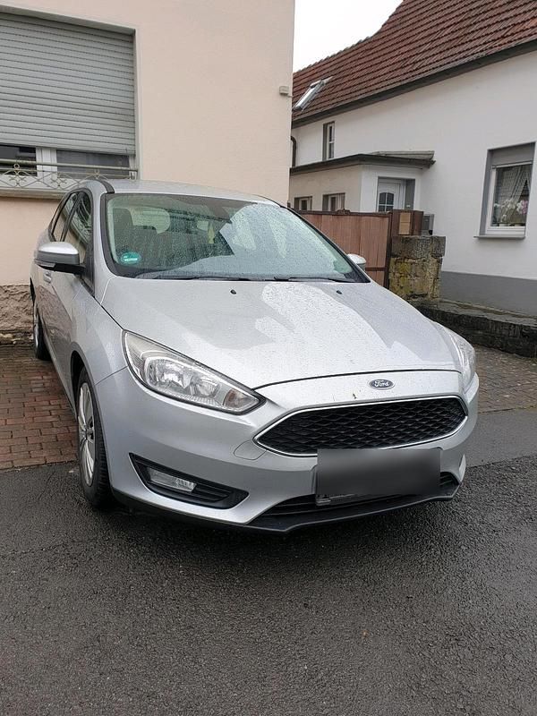 Gebraucht Ford Focus 120 PS (88 kW) 2015 Grau Kombi