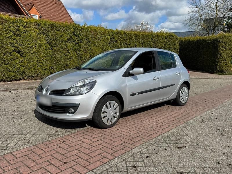 Gebraucht Renault Clio II 2006 Silber Kleinwagen