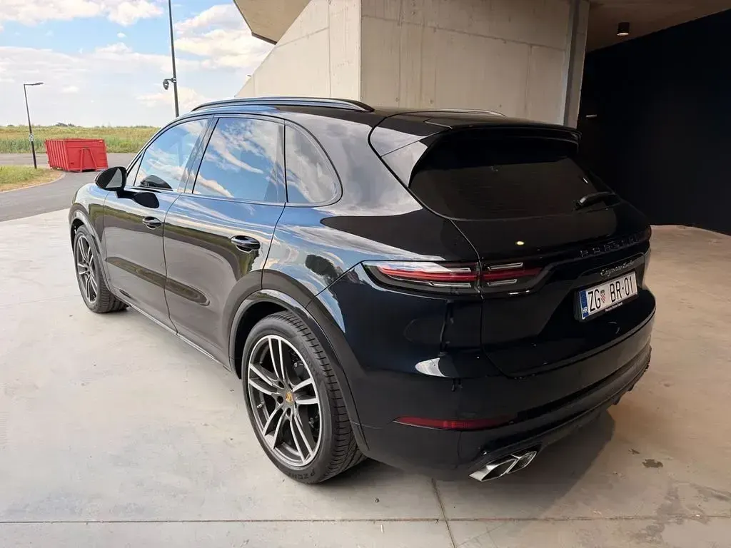 Gebraucht Porsche Cayenne Turbo 549 PS (403 kW) 2022 Blau SUV