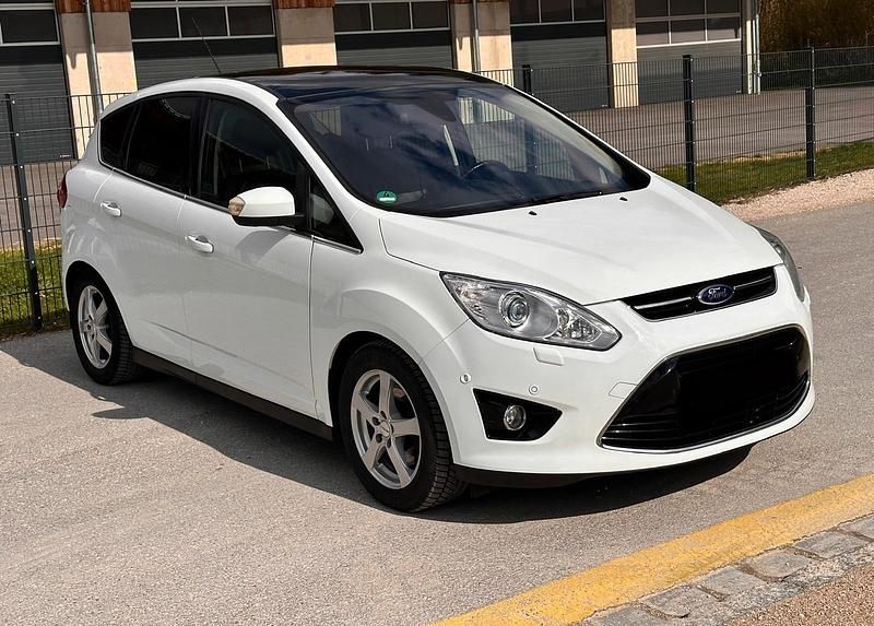 Używany Ford C-MAX Titanium 163 KM (119 kW) 2015 Biały Minivan