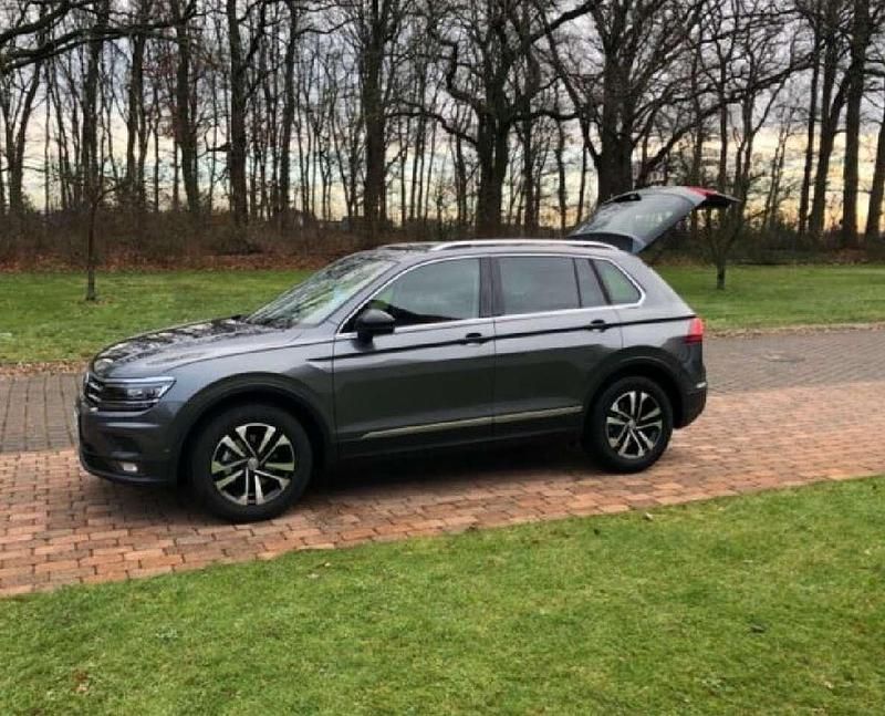 Gebraucht VW Tiguan Allspace IQ Drive 150 PS (110 kW) 2020 Grau SUV