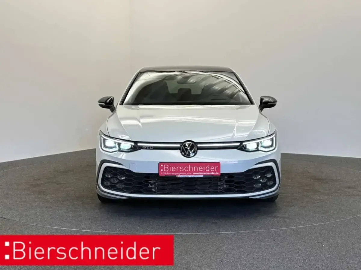 Gebraucht VW Golf VIII GTD 200 PS (147 kW) 2024 Weiss Limousine