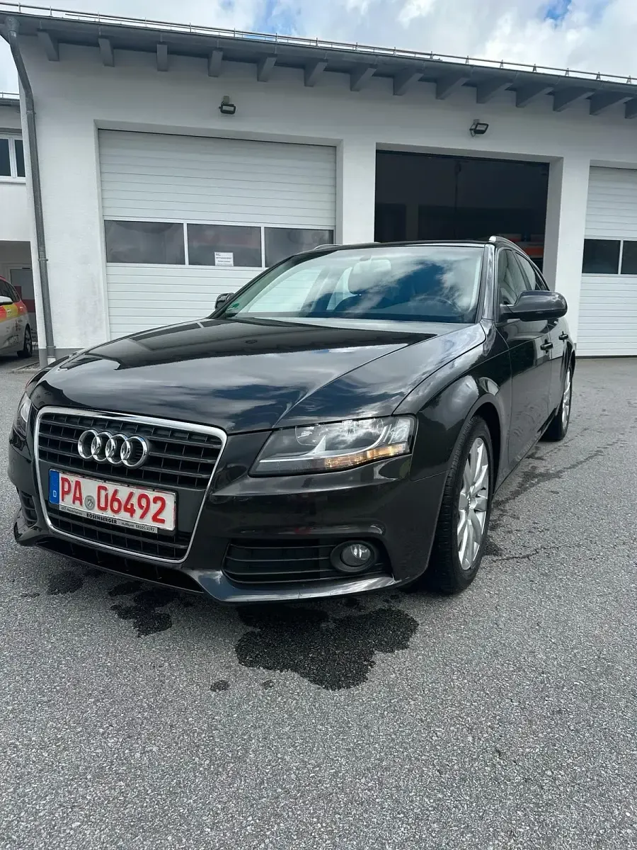 Gebraucht Audi A4 170 PS (125 kW) 2010 Grau Kombi