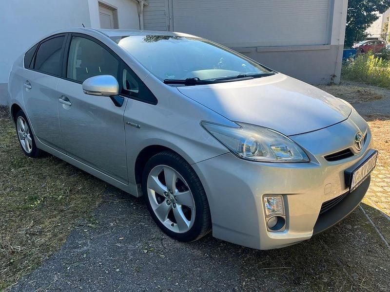 Silber Gebraucht 2009 Toyota Prius Kleinwagen | 7.599 € (Fairer Preis) - Bild 1/4