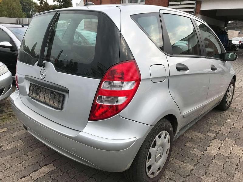 Gebraucht Mercedes A150 Elegance 95 PS (69 kW) 2004 Silber Limousine