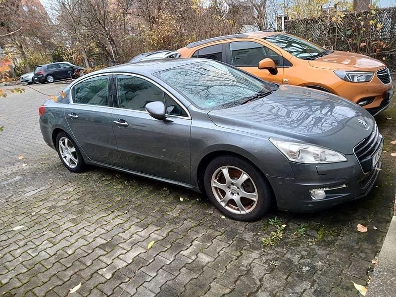 Grau Gebraucht 2012 Peugeot 508 GT Limousine | 3.680 € (Superpreis) - Bild 1/4