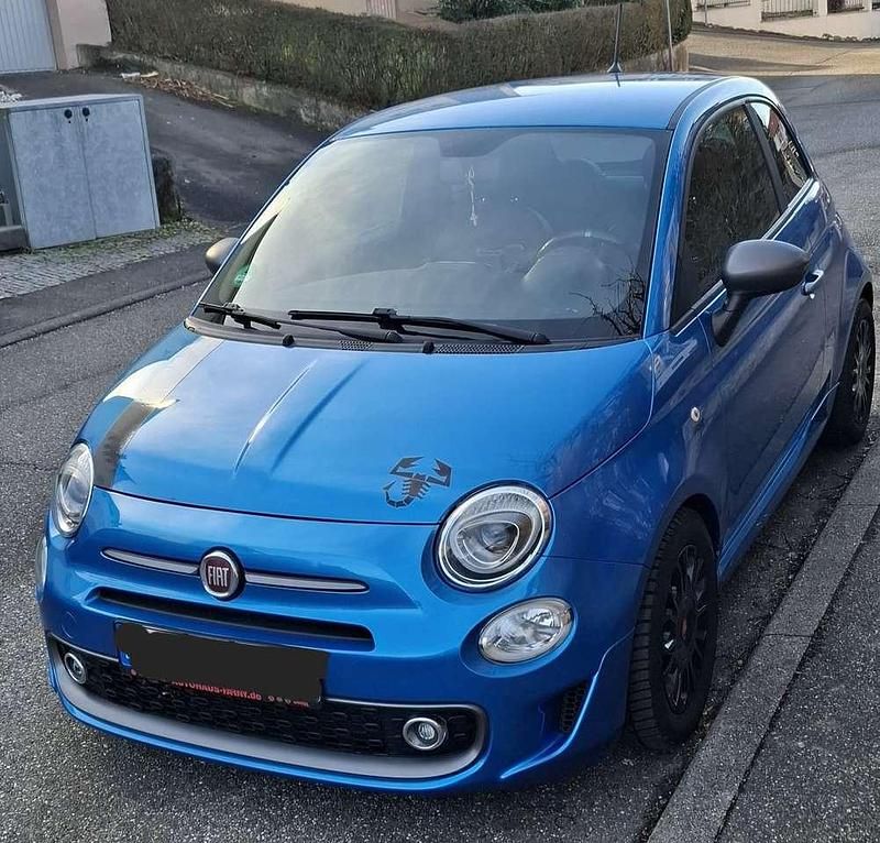 Gebraucht Fiat 500 105 PS (77 kW) 2016 Blau Limousine