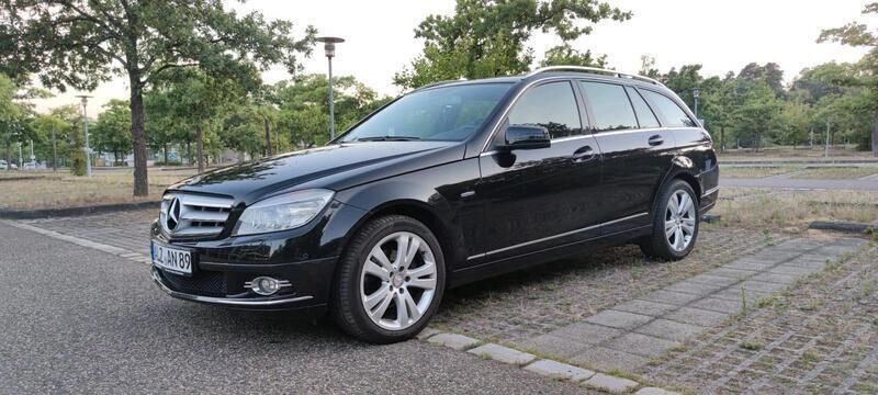 Schwarz Gebraucht 2009 Mercedes C180 Avantgarde Kombi | 5.240 € - Bild 1/4
