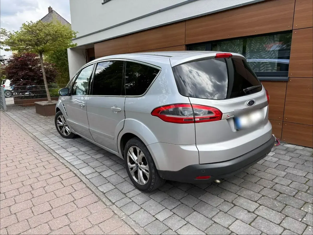 Gebraucht Ford S-MAX Trend 116 PS (85 kW) 2013 Silber Van / Kleinbus