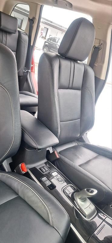 Gebraucht Mitsubishi Outlander 125 PS (91 kW) 2018 Rot SUV