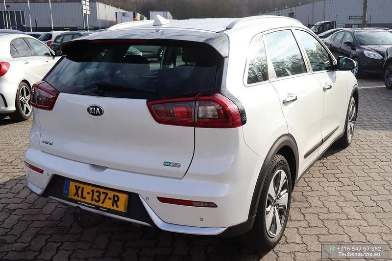 Gebraucht Kia Niro 141 PS (103 kW) 2019 Weiß SUV