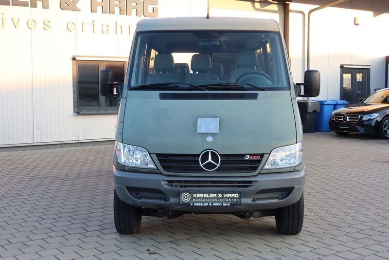 Używany Mercedes Sprinter 129 KM (94 kW) 2004 Zielony Van