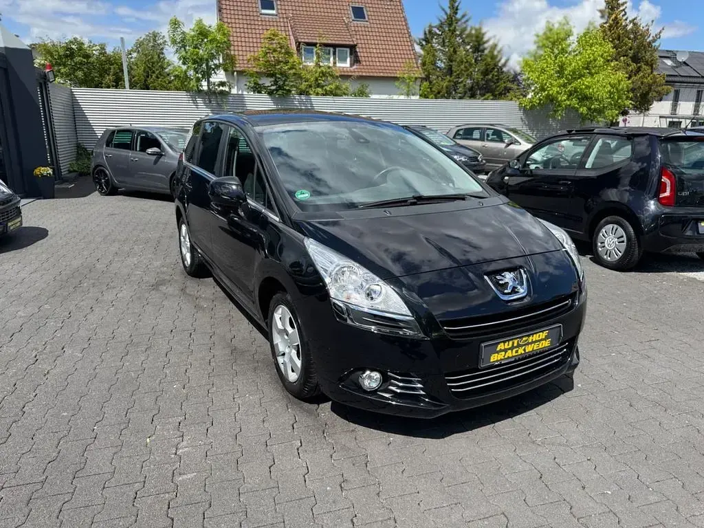 Gebraucht Peugeot 5008 Active 111 PS (81 kW) 2011 Schwarz Van / Kleinbus