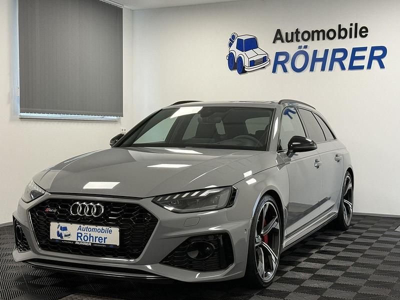 Grau Gebraucht 2020 Audi RS4 Ambiente Kombi | 49.990 € (Etwas zu teuer) - Bild 1/4