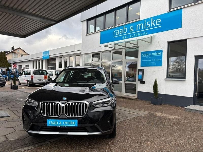 Schwarz Gebraucht 2023 BMW X3 Sport Line SUV | 39.890 € (Superpreis) - Bild 1/4