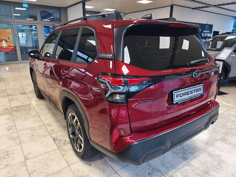 Neu Subaru Forester Exclusive+ 136 PS (100 kW) 2026 Crimson red (p) SUV