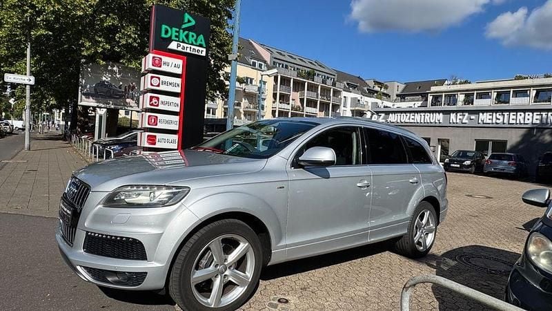 Silber Gebraucht 2012 Audi Q7 S-Line SUV | 15.990 € (Guter Preis) - Bild 1/4