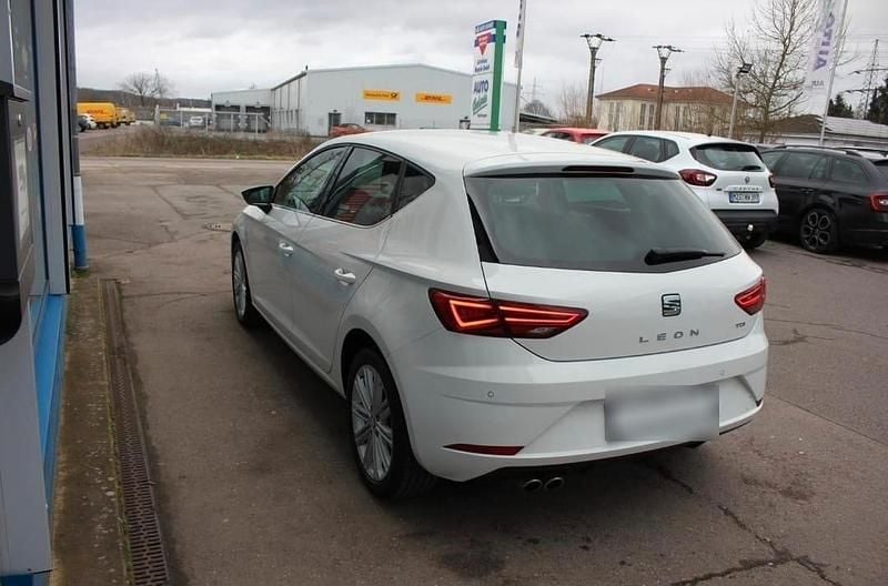 Gebraucht Seat Leon XCELLENCE 150 PS (110 kW) 2017 Weiß Kleinwagen