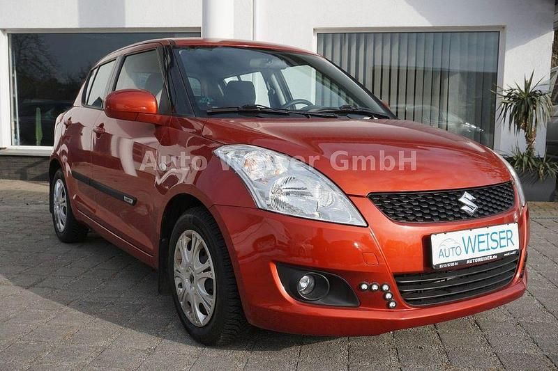 Gebraucht Suzuki Swift Club 103 PS (75 kW) 2011 Orange Kleinwagen