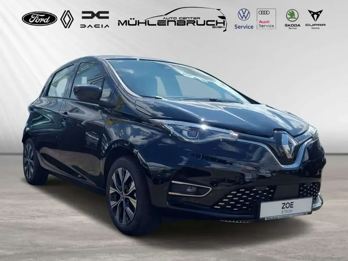 Gebraucht Renault Zoe Evolution 100 kW (136 PS) 2023 Black pearlschwarz metallic Kleinwagen