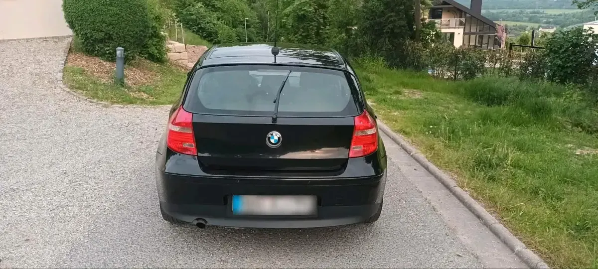 Gebraucht BMW 116 116 PS (85 kW) 2006 Schwarz Kleinwagen