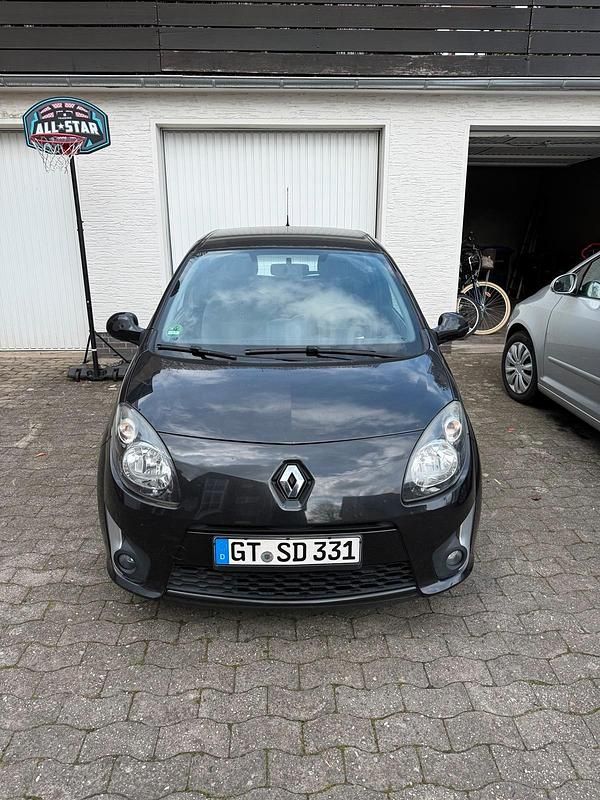 Second-hand Renault Twingo 58 CP (42 kW) 2010 Negru Hatchback