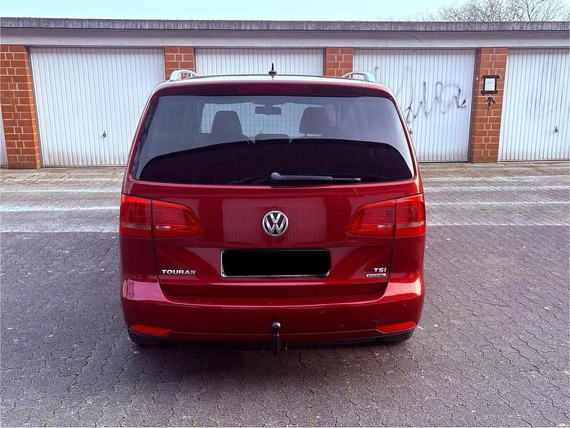 Gebraucht VW Touran 150 PS (110 kW) 2011 Rot Van / Kleinbus
