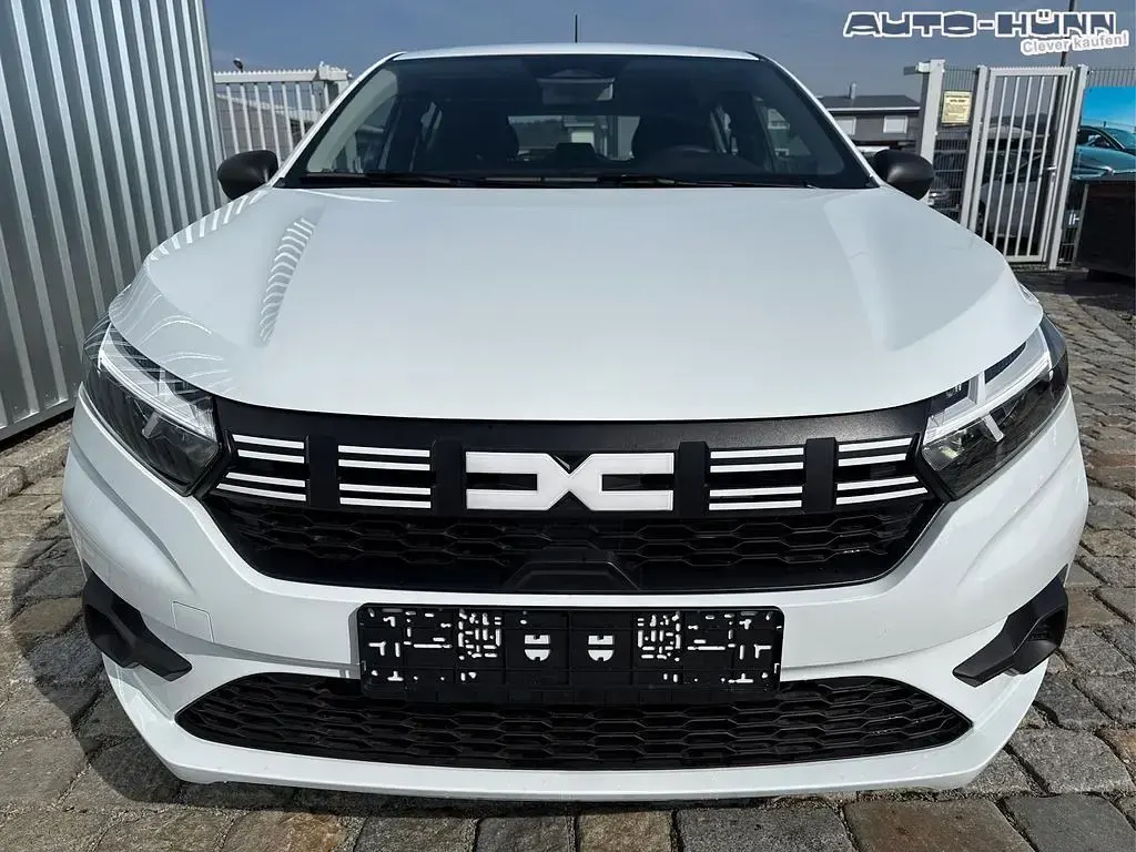 Gebraucht Dacia Sandero Essentiel 91 PS (66 kW) 2025 Weiß Limousine