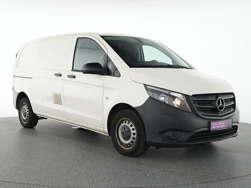 Gebraucht Mercedes Vito 163 PS (119 kW) 2020 Reinweiss Van