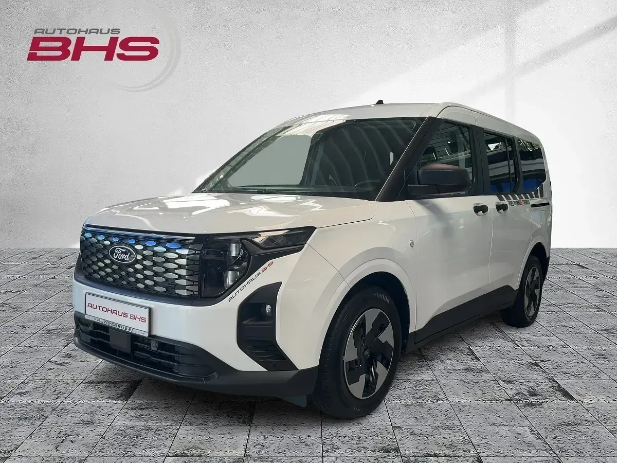 Gebraucht Ford Tourneo Courier Trend 100 kW (136 PS) 2025 Van / Kleinbus