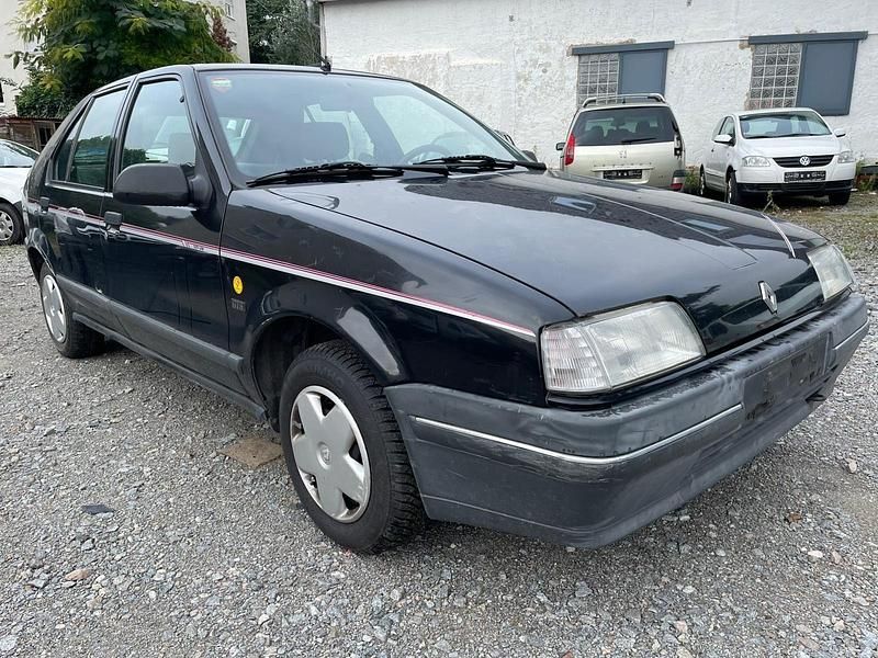 Gebraucht Renault 19 73 PS (53 kW) 1991 Schwarz Limousine