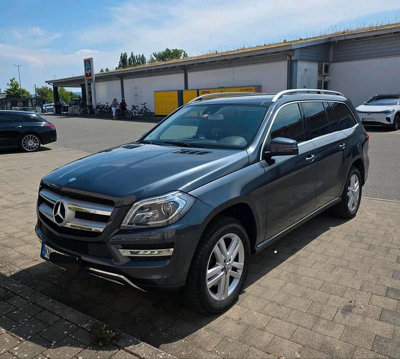 Silber Gebraucht 2013 Mercedes GL350 SUV | 24.500 € (Etwas zu teuer) - Bild 1/4