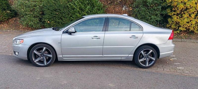 Gebraucht Volvo S80 181 PS (133 kW) 2014 Silber Limousine