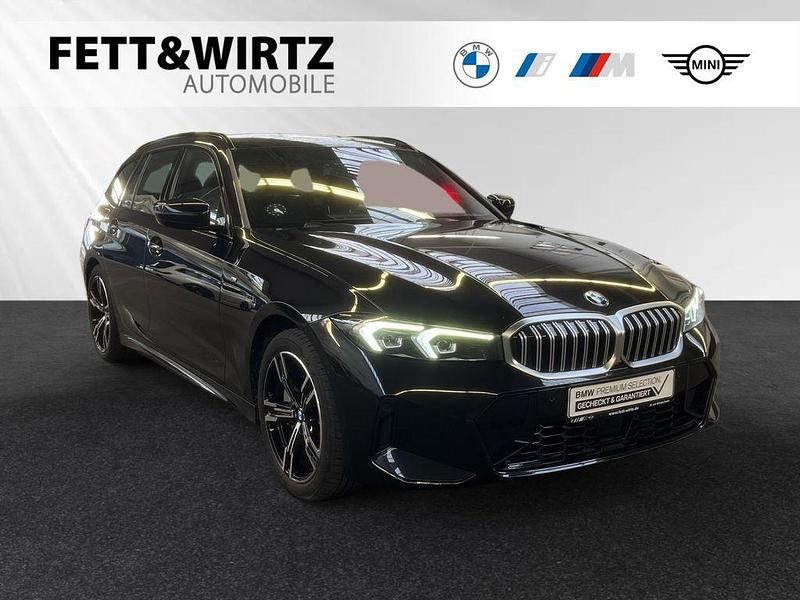 Saphirschwarz metallic Gebraucht 2024 BMW 330 Efficient Dynamics Kombi | 39.190 € - Bild 1/3