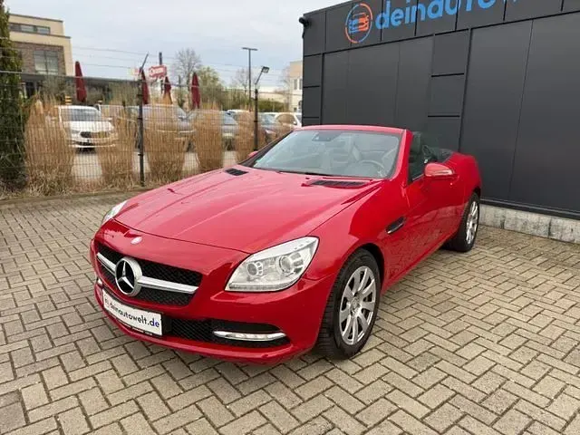 Gebraucht Mercedes SLK250 204 PS (150 kW) 2014 Rot Cabrio