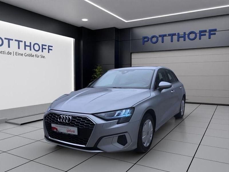 Silber Gebraucht 2024 Audi A3 Advanced | 26.750 € (Superpreis) - Bild 1/4